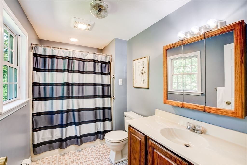 70 Willard Road Westminster — Photo 27 of 42