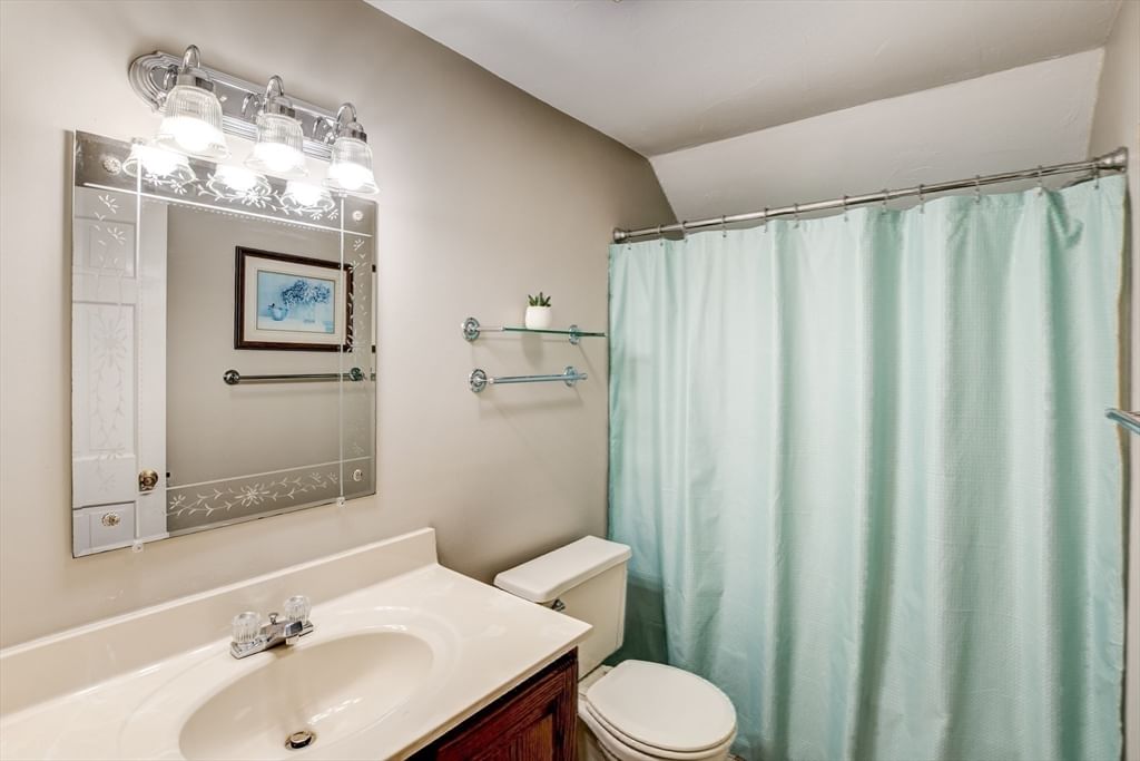 70 Willard Road Westminster — Photo 30 of 42