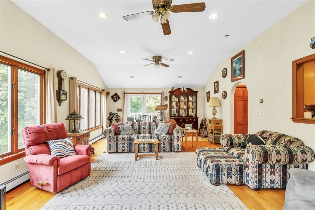 274 Great Road Stow — Photo 16 of 32