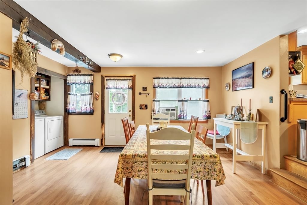 274 Great Road Stow — Photo 5 of 32