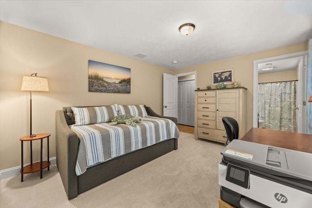 11 Cassidy Place #11 Bridgewater — Photo 15 of 32