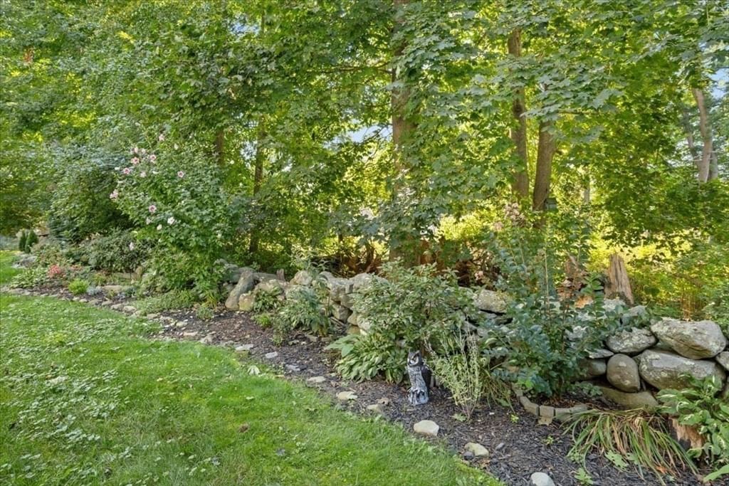 11 Cassidy Place #11 Bridgewater — Photo 26 of 32