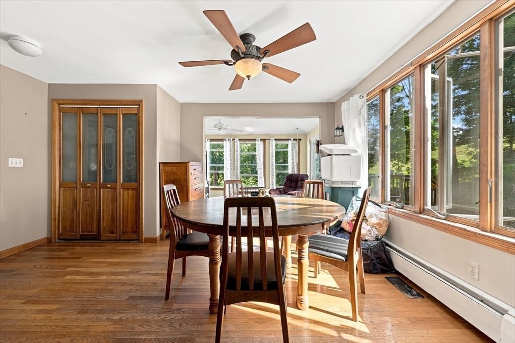 79 Waverly Rd Woburn — Photo 13 of 37