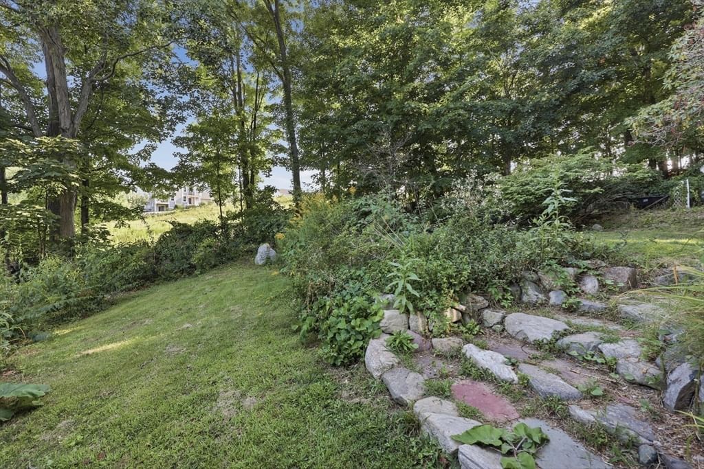 79 Waverly Rd Woburn — Photo 30 of 37