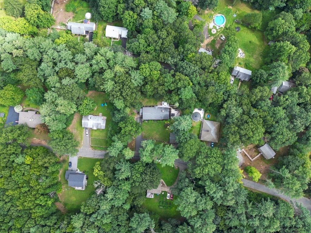 17 Gardner Ave Sturbridge — Photo 40 of 41