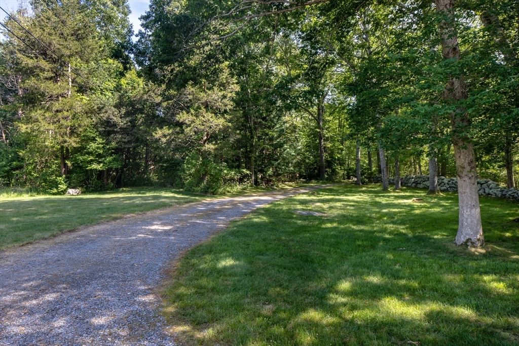 13 Harbor Acres Ln Mattapoisett — Photo 14 of 42