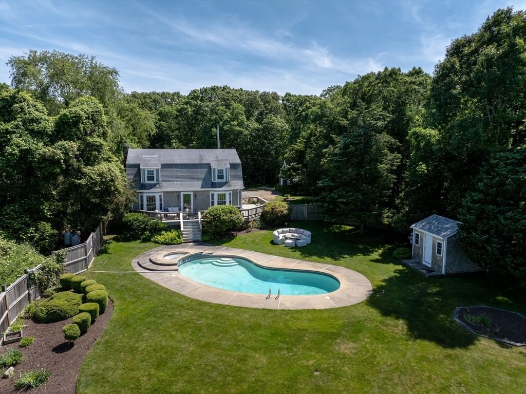 13 Harbor Acres Ln Mattapoisett — Photo 16 of 42