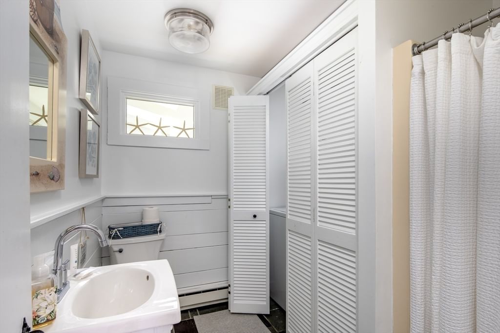 13 Harbor Acres Ln Mattapoisett — Photo 33 of 42