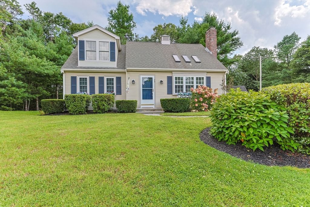 Property at 75 Jobys Ln, Barnstable, MA 02655