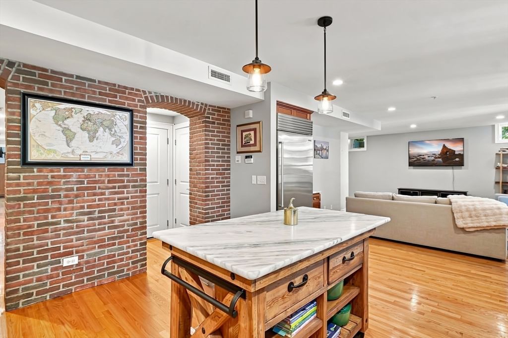 221 Worcester Lane #6 Waltham — Photo 10 of 34