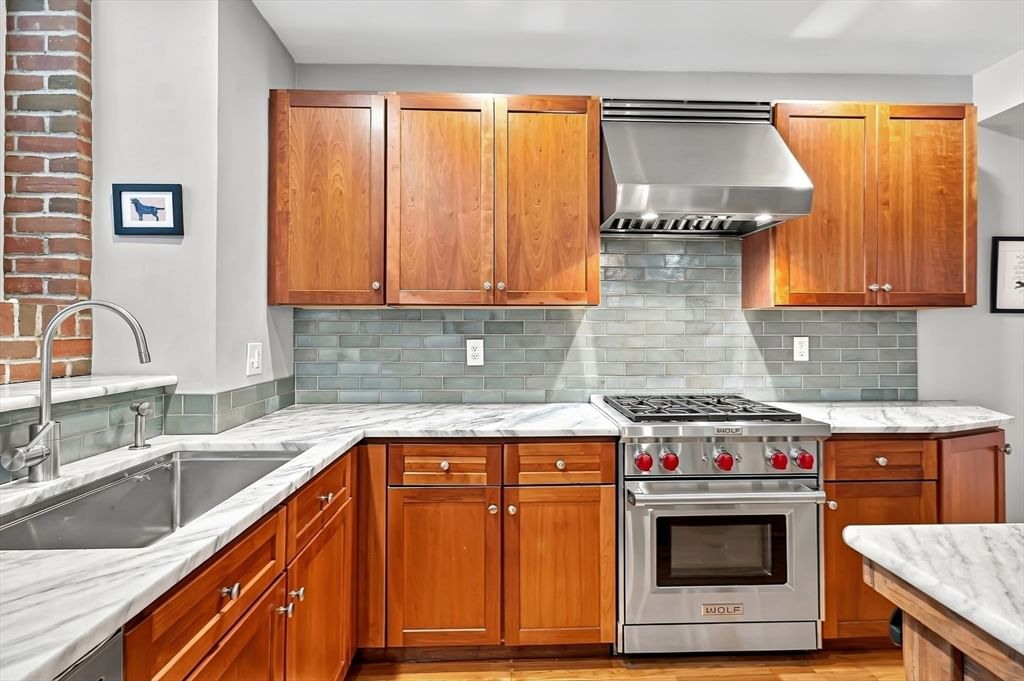 221 Worcester Lane #6 Waltham — Photo 7 of 34