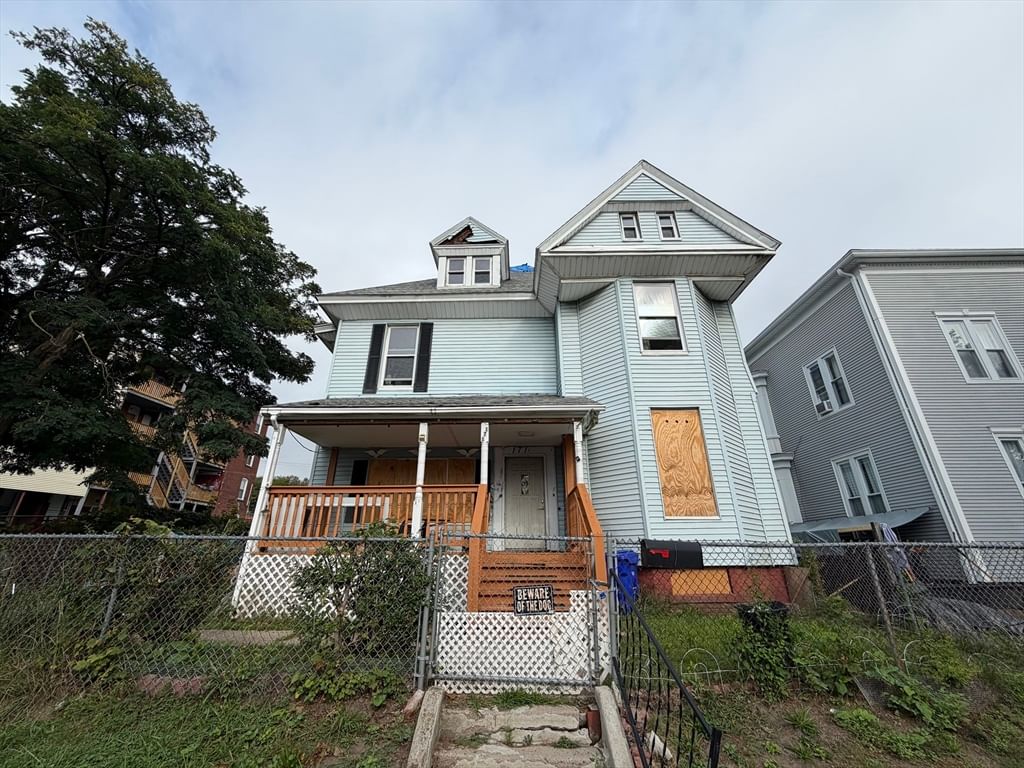 Property at 171 Beech St, Holyoke, MA 01040