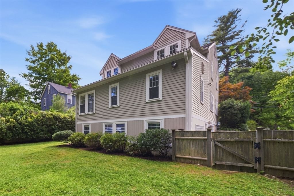 1028 Webster Street Needham — Photo 26 of 29