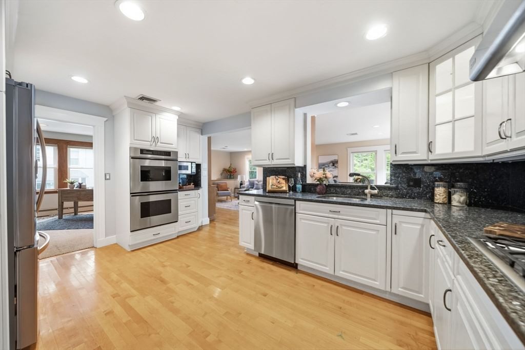 1028 Webster Street Needham — Photo 7 of 29