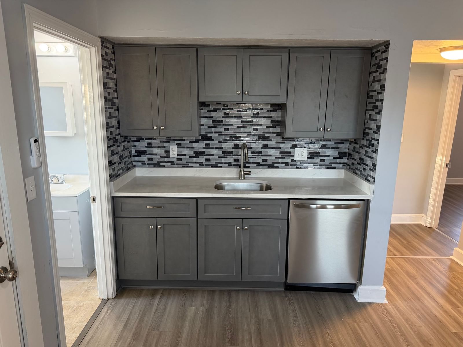 74 Ellis St Brockton — Photo 2 of 29