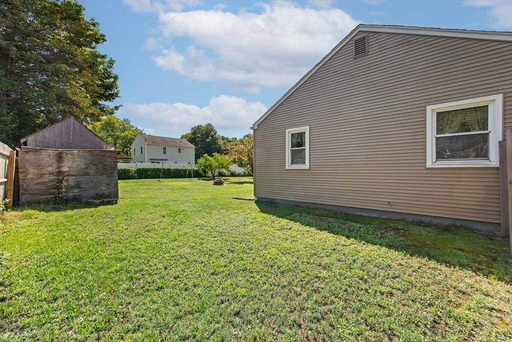 133 Denwall Dr Springfield — Photo 17 of 27