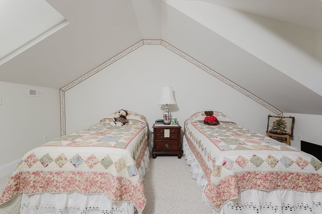 20 Hathaway Pond Circle #20 Rochester — Photo 19 of 38