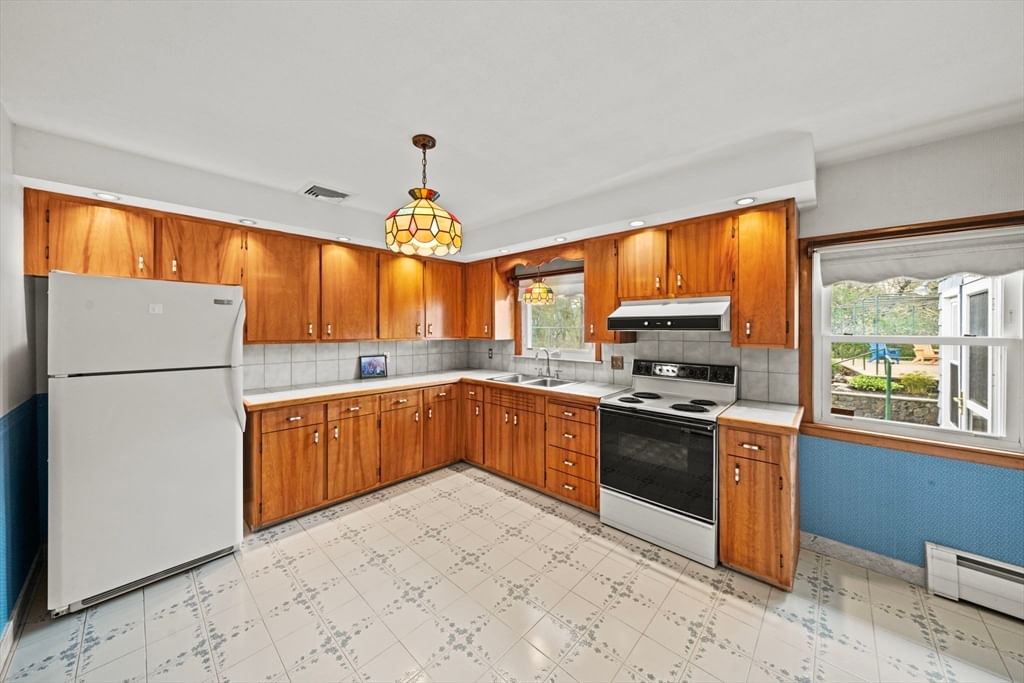7 Cedarcrest Rd Salem — Photo 11 of 41