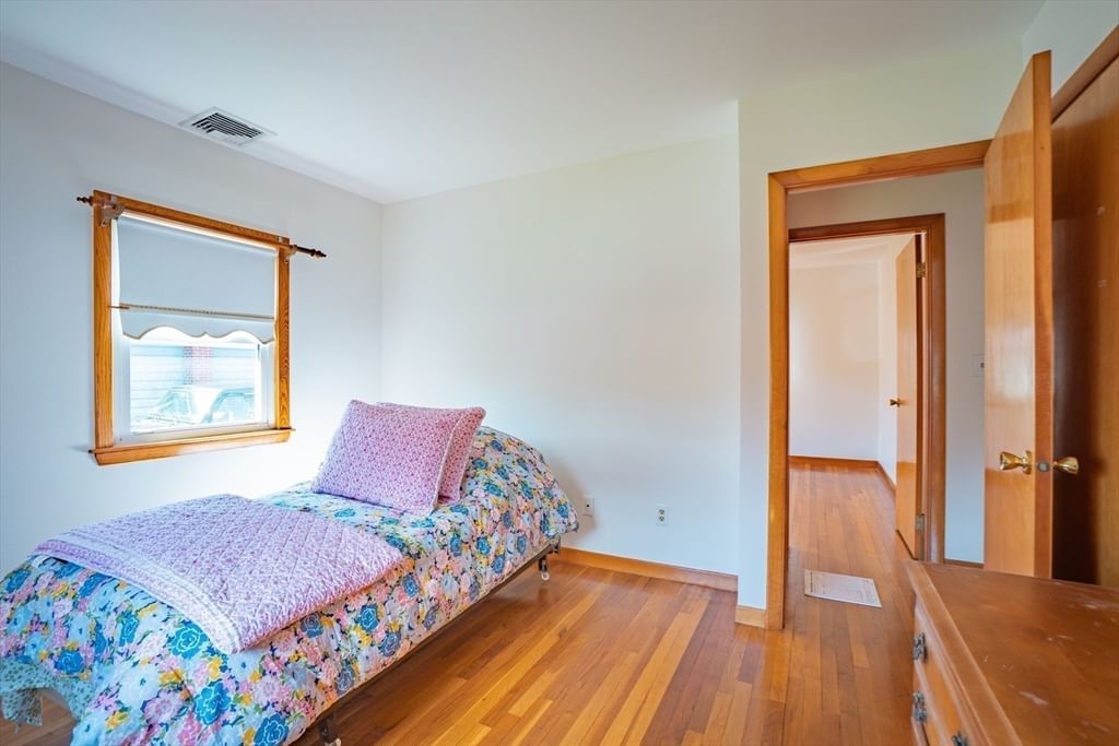 7 Cedarcrest Rd Salem — Photo 16 of 41