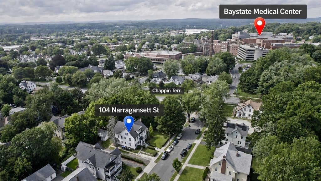 104 Narragansett St Springfield — Photo 4 of 42