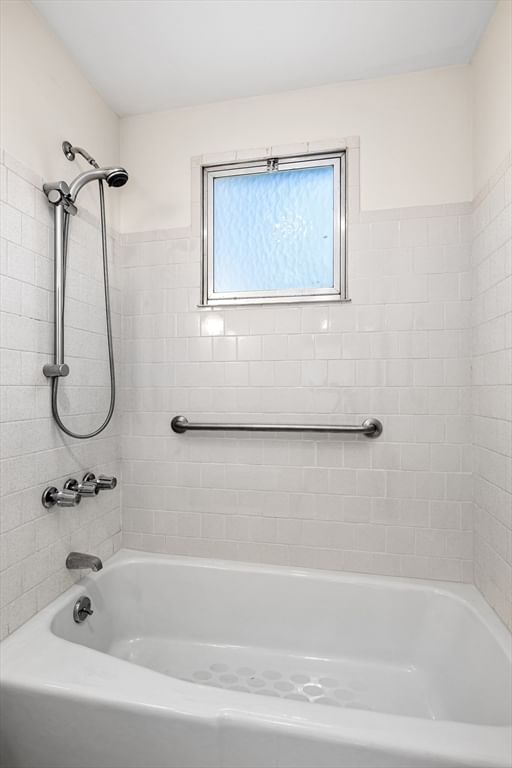 1747 Highland Avenue Fall River — Photo 31 of 35