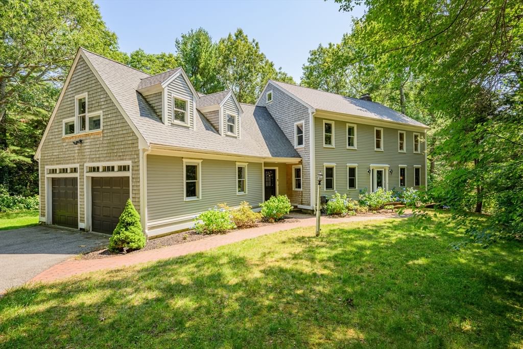 3 Sleepy Hollow Ln Sandwich — Photo 1 of 36