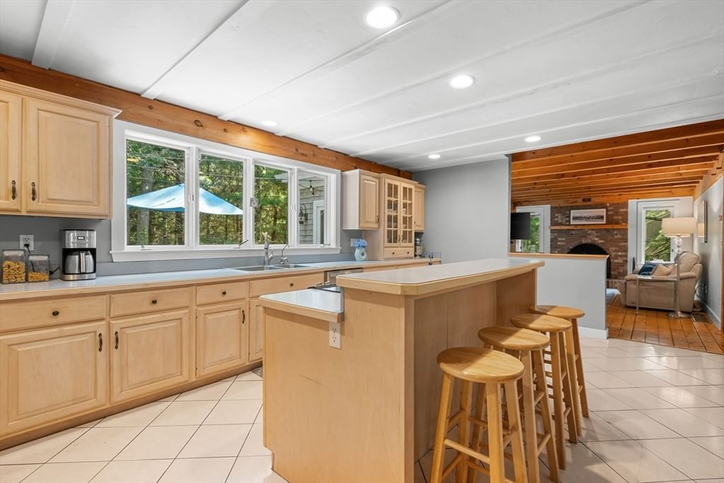3 Sleepy Hollow Ln Sandwich — Photo 11 of 36