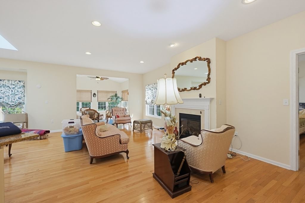 109 Old Field Road #109 Plymouth — Photo 14 of 37