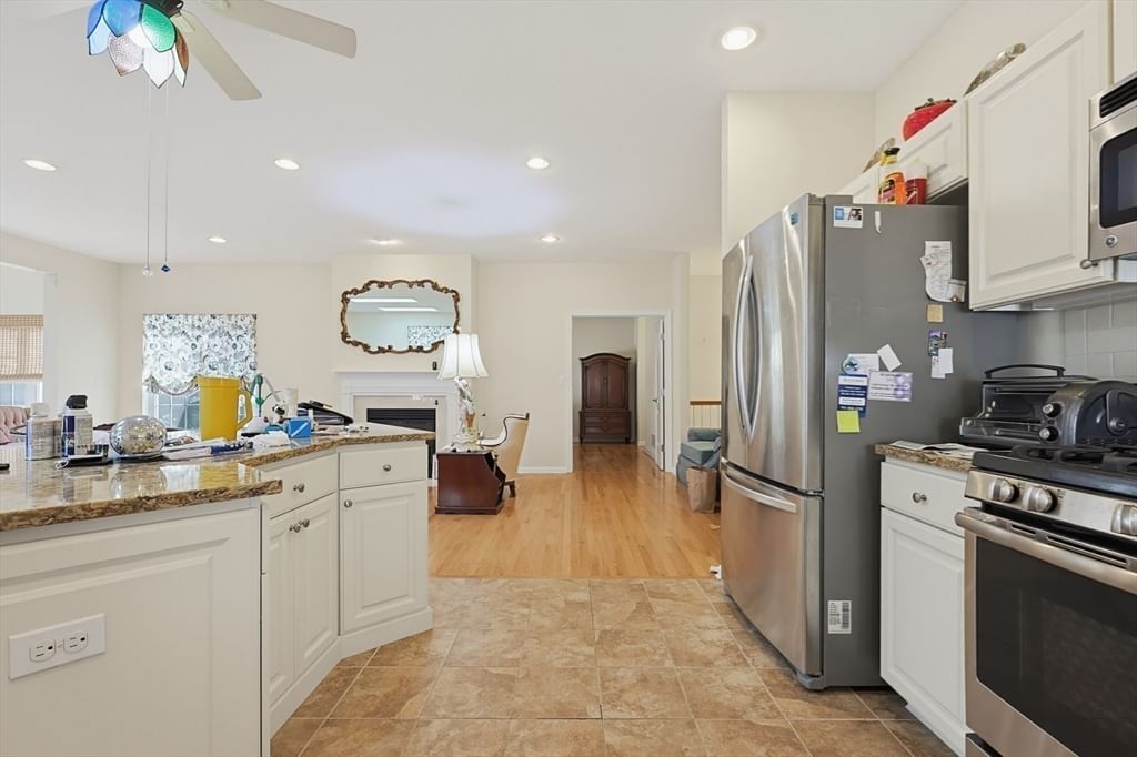 109 Old Field Road #109 Plymouth — Photo 7 of 37