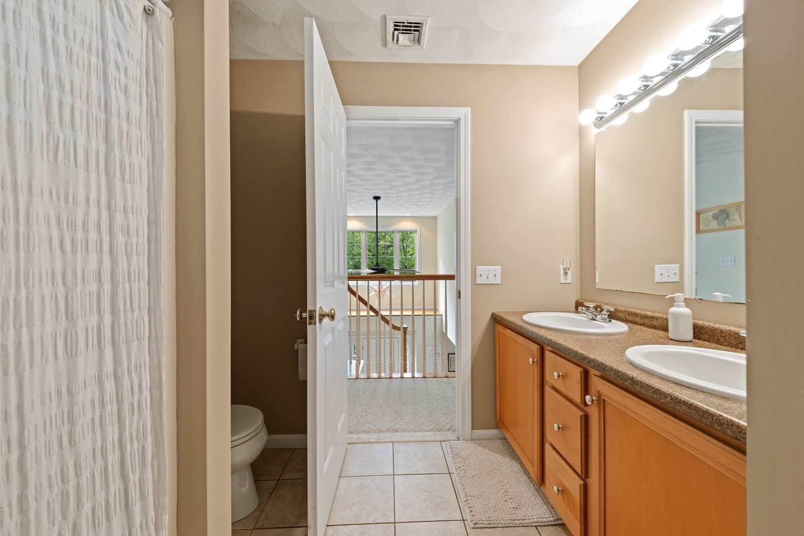 115 Cathedral Drive Attleboro — Photo 31 of 38