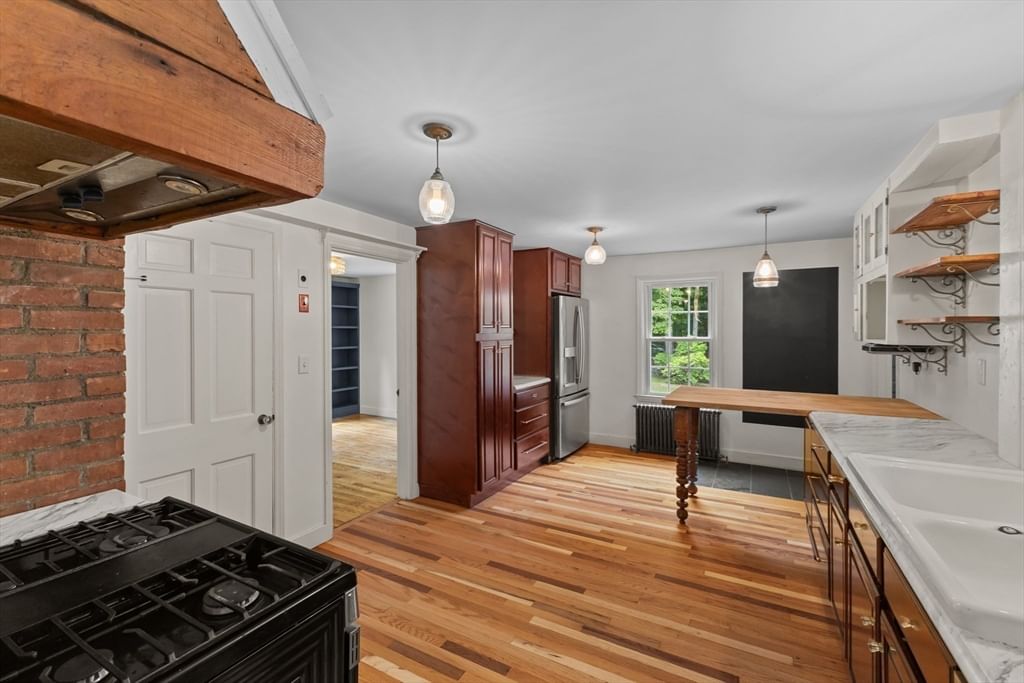 109 Rutherford Rd Oakham — Photo 11 of 42
