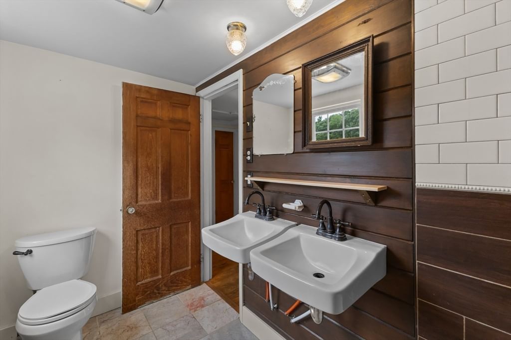109 Rutherford Rd Oakham — Photo 29 of 42