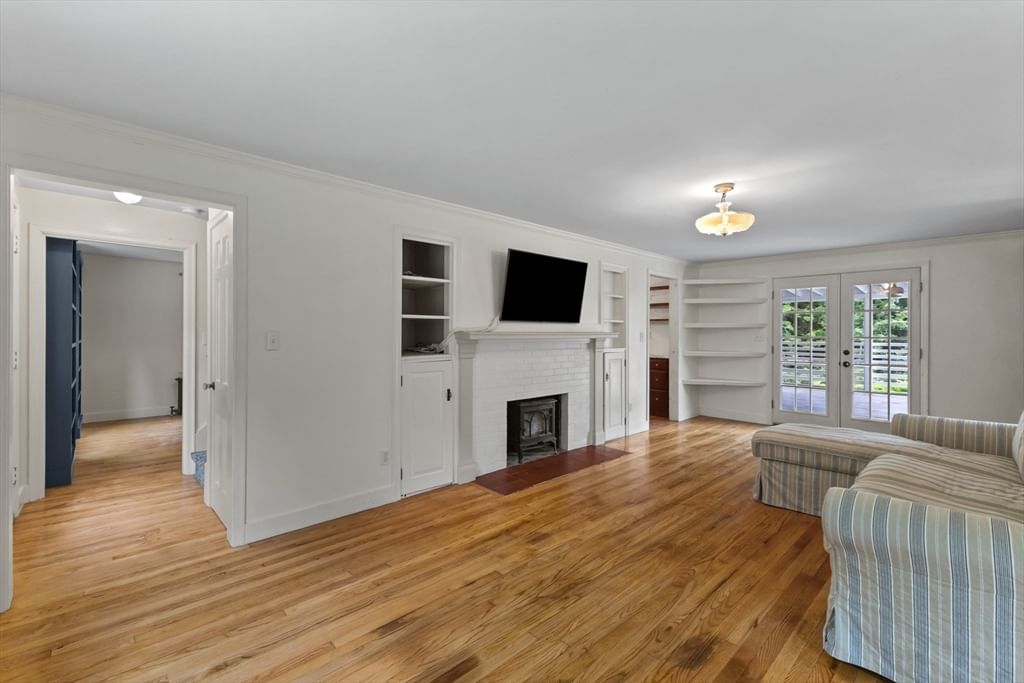 109 Rutherford Rd Oakham — Photo 7 of 42