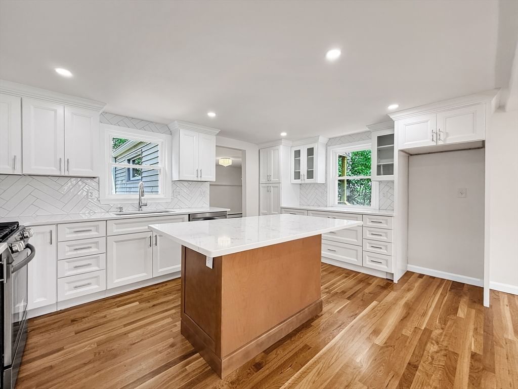 151 Dartmouth St, Lynn, MA 01904 photo 2