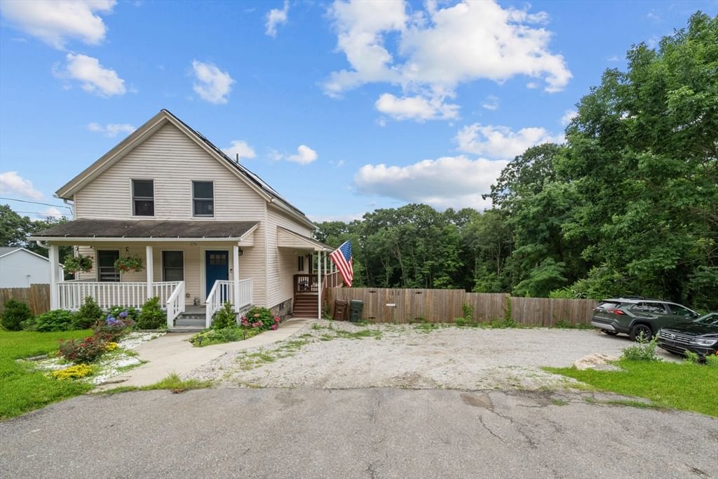 179 West Street Auburn — Photo 4 of 31