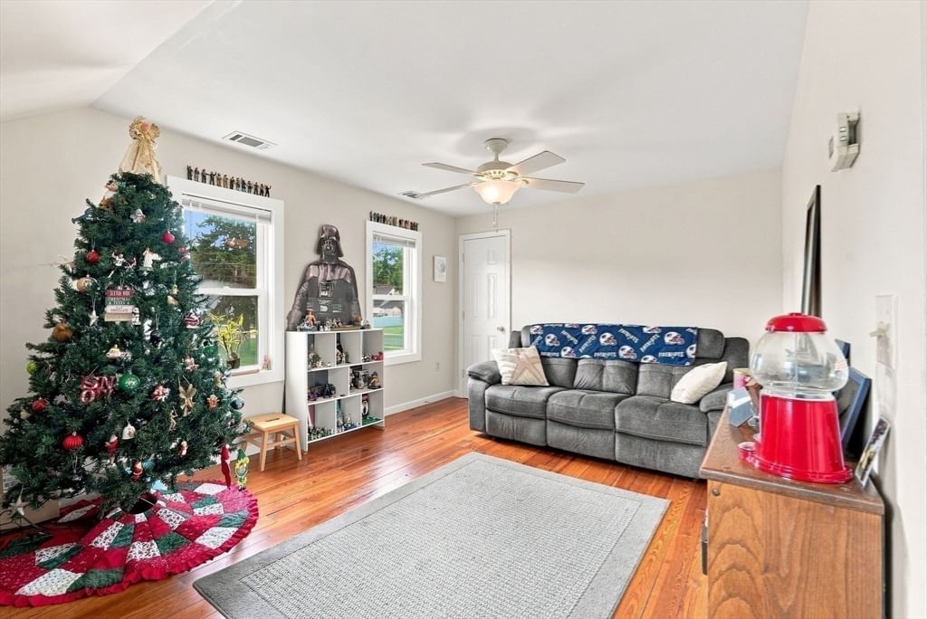 255 Center St Ludlow — Photo 25 of 40
