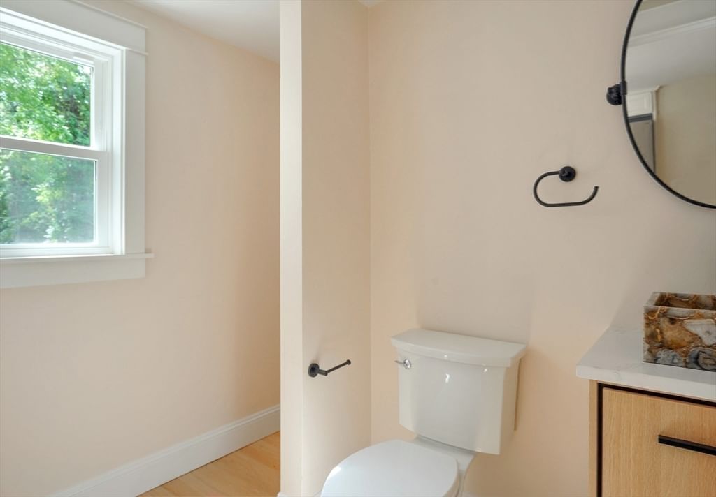 40 Beechwood Street Cohasset — Photo 13 of 26