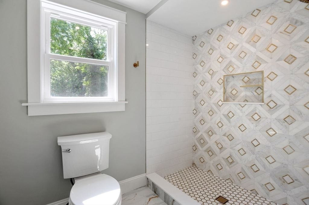 40 Beechwood Street Cohasset — Photo 17 of 26