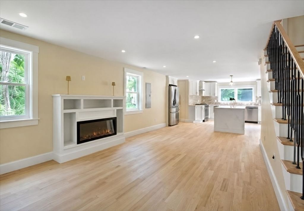40 Beechwood Street Cohasset — Photo 6 of 26