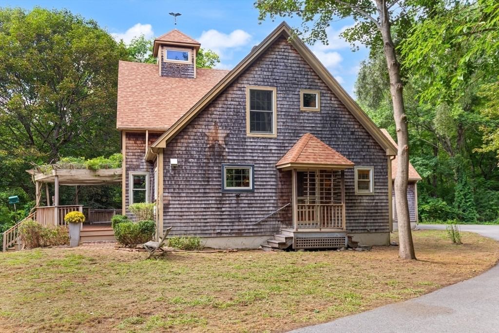 225 Westford St Chelmsford — Photo 5 of 39