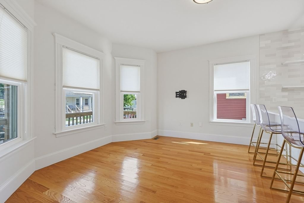 54 Bloomfield St #1 Boston — Photo 6 of 28