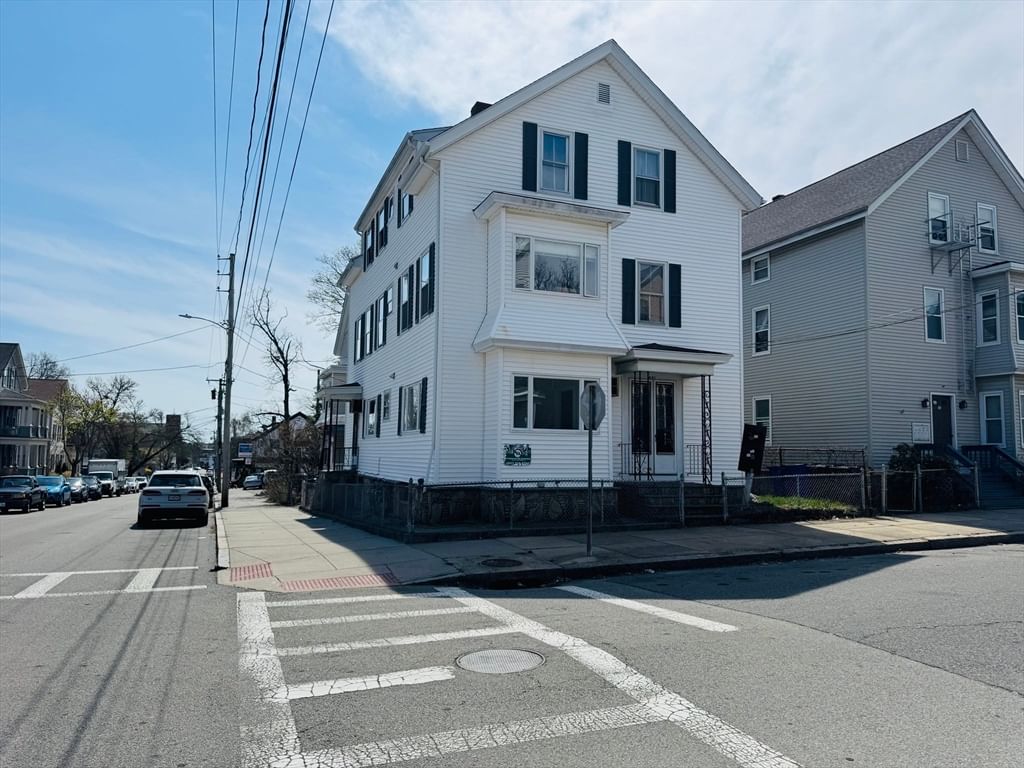 631 Walnut St Fall River — Photo 12 of 39