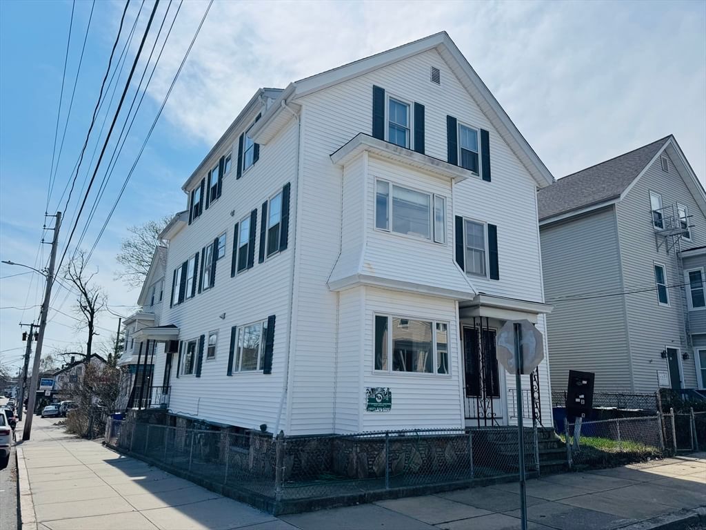 631 Walnut St Fall River — Photo 38 of 39