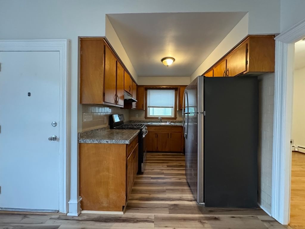 631 Walnut St Fall River — Photo 5 of 39