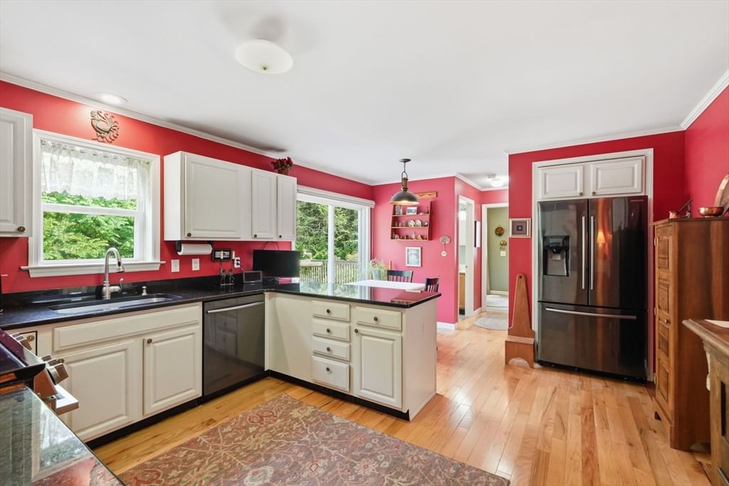 17 Phelps Ln Goshen — Photo 16 of 41