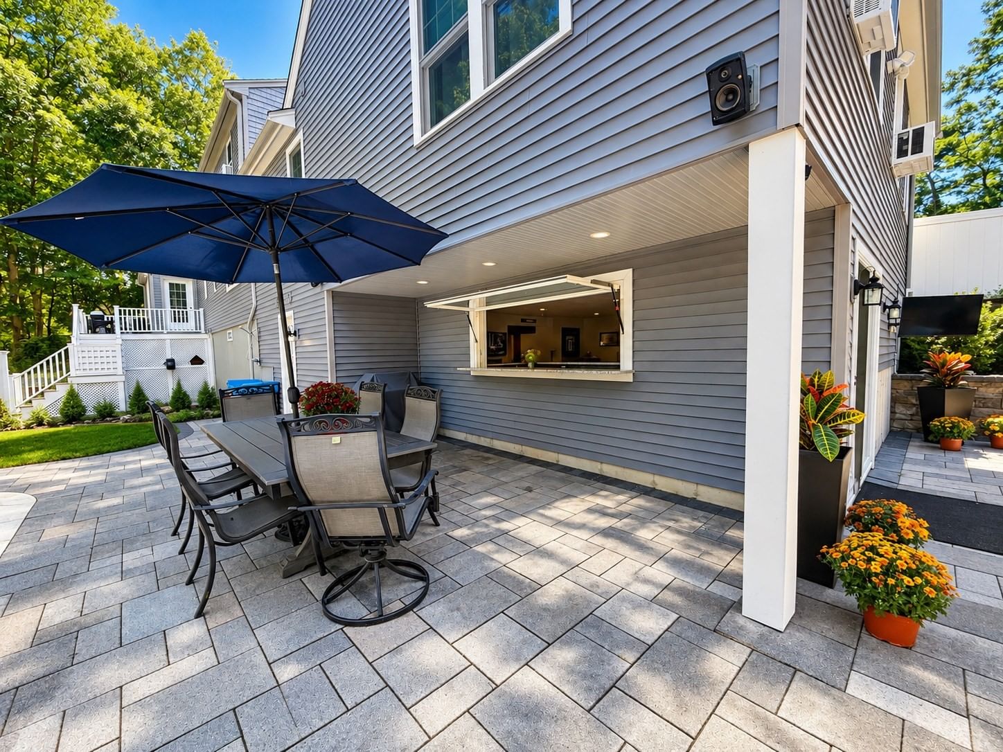 61 Lisa Ave Plymouth — Photo 7 of 13