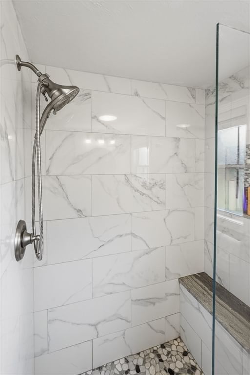 86 Bates Point Rd Webster — Photo 13 of 42