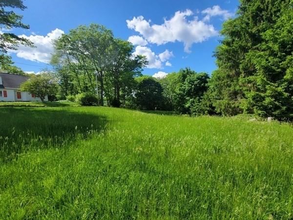 1237 Main Street Athol — Photo 3 of 5