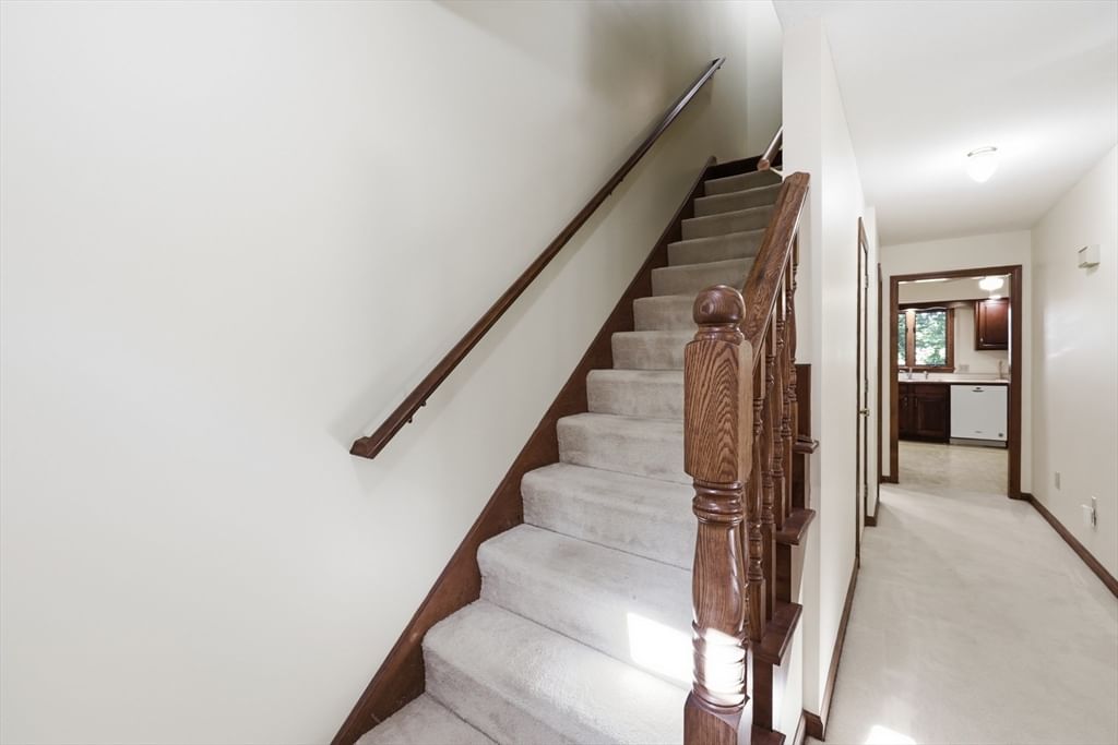 3 Castle Hill Rd #E Agawam — Photo 17 of 41