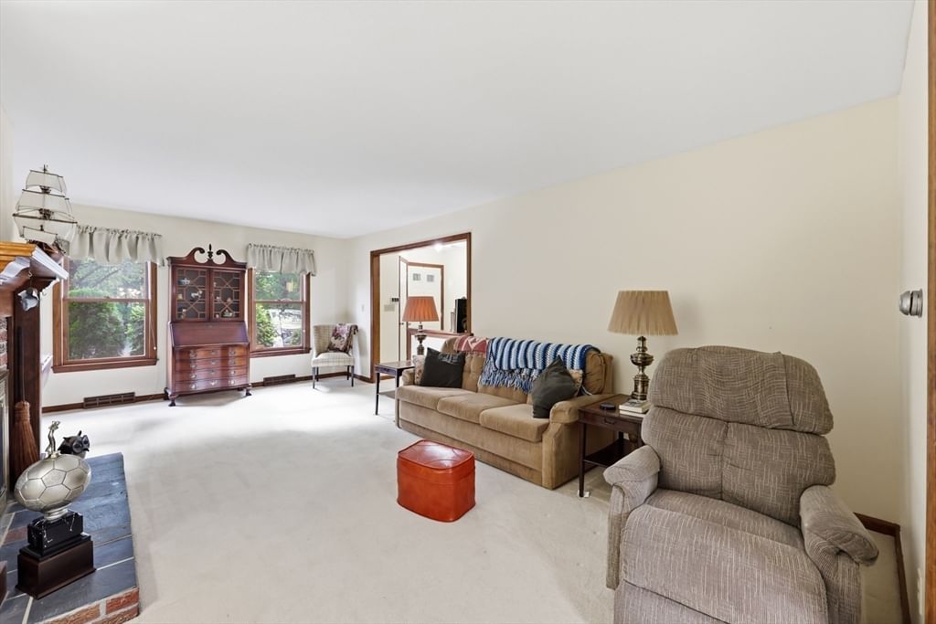 3 Castle Hill Rd #E Agawam — Photo 7 of 41